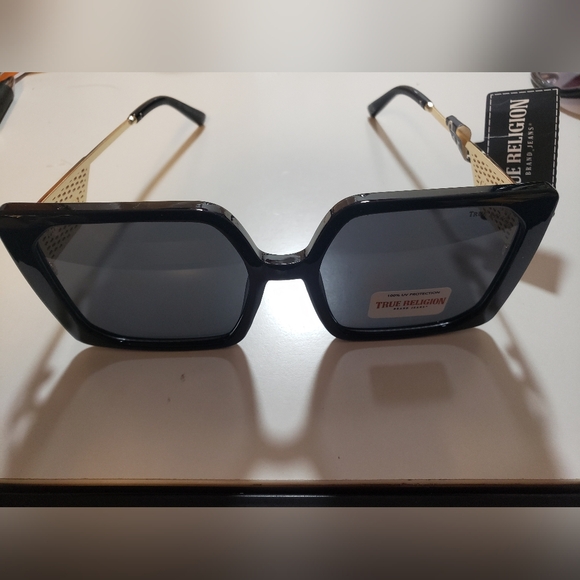 True Religion Black and Gold Square Sunglasses - Picture 1 of 4